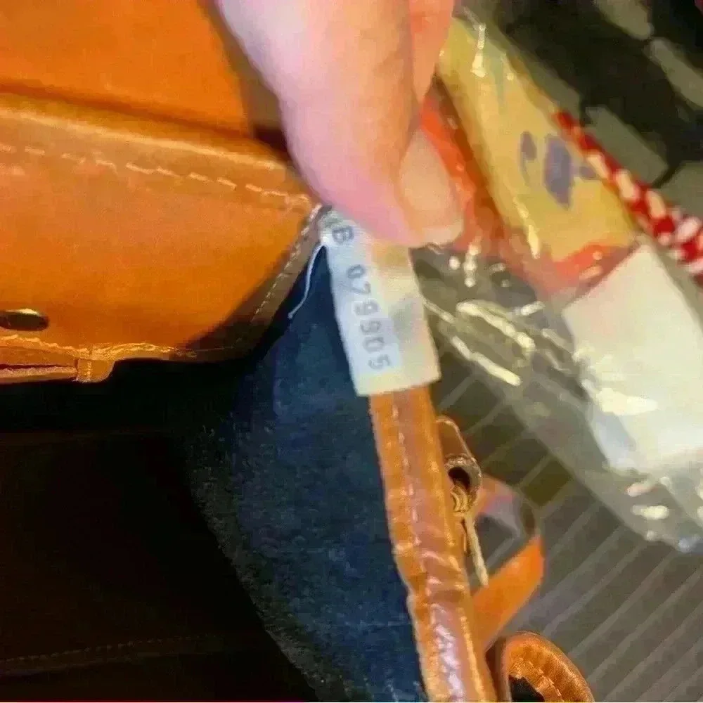 Dooney & Bourke Vintage Doctor Satchel - Picture 8 of 14